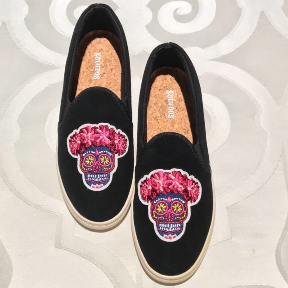 soludos day of the dead skull suede flats